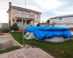 Piscina de Casa adosada en venda en Calvarrasa de Abajo amb Calefacció, Jardí privat i Terrassa