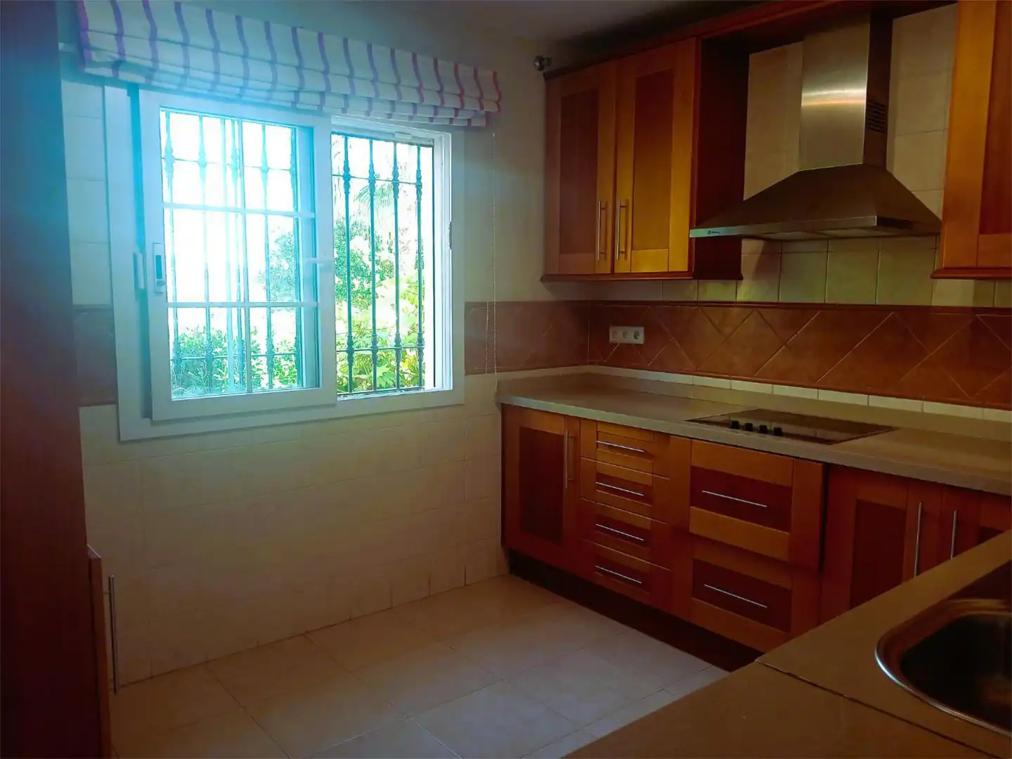 Wohnung zum Verkauf in Avenida General Caffarena, 32, Buenavista - Lauro Golf Küche von Wohnung zum Verkauf in Alhaurín de la Torre mit Klimaanlage, Heizung und Privatgarten