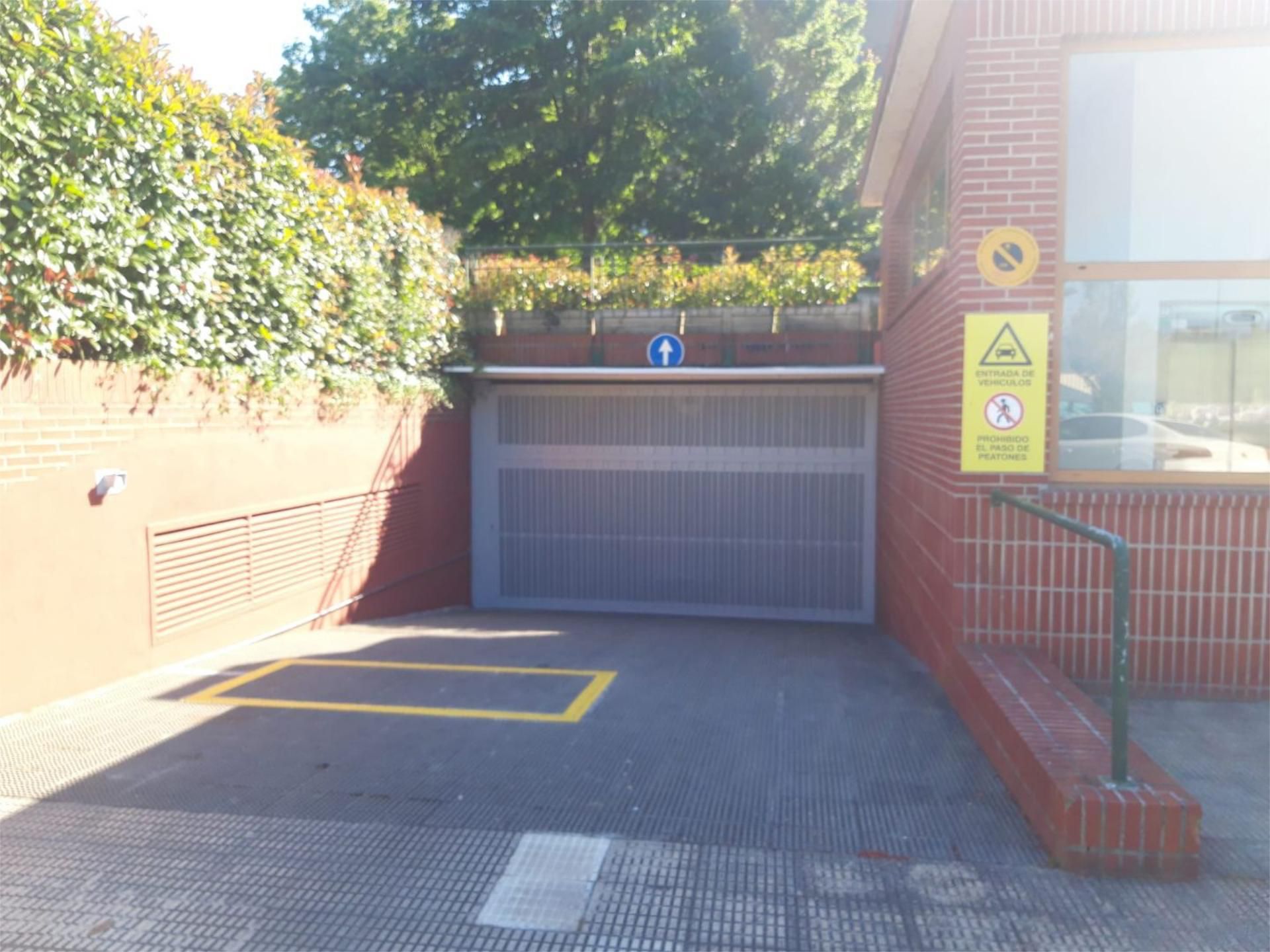 Parkplatz von Garage zum Verkauf in Getxo 