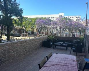 Terrassa de Pis per a compartir en  Sevilla Capital amb Aire condicionat, Calefacció i Terrassa