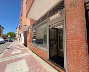 Vista exterior de Local de lloguer en Parla amb Aire condicionat i Calefacció