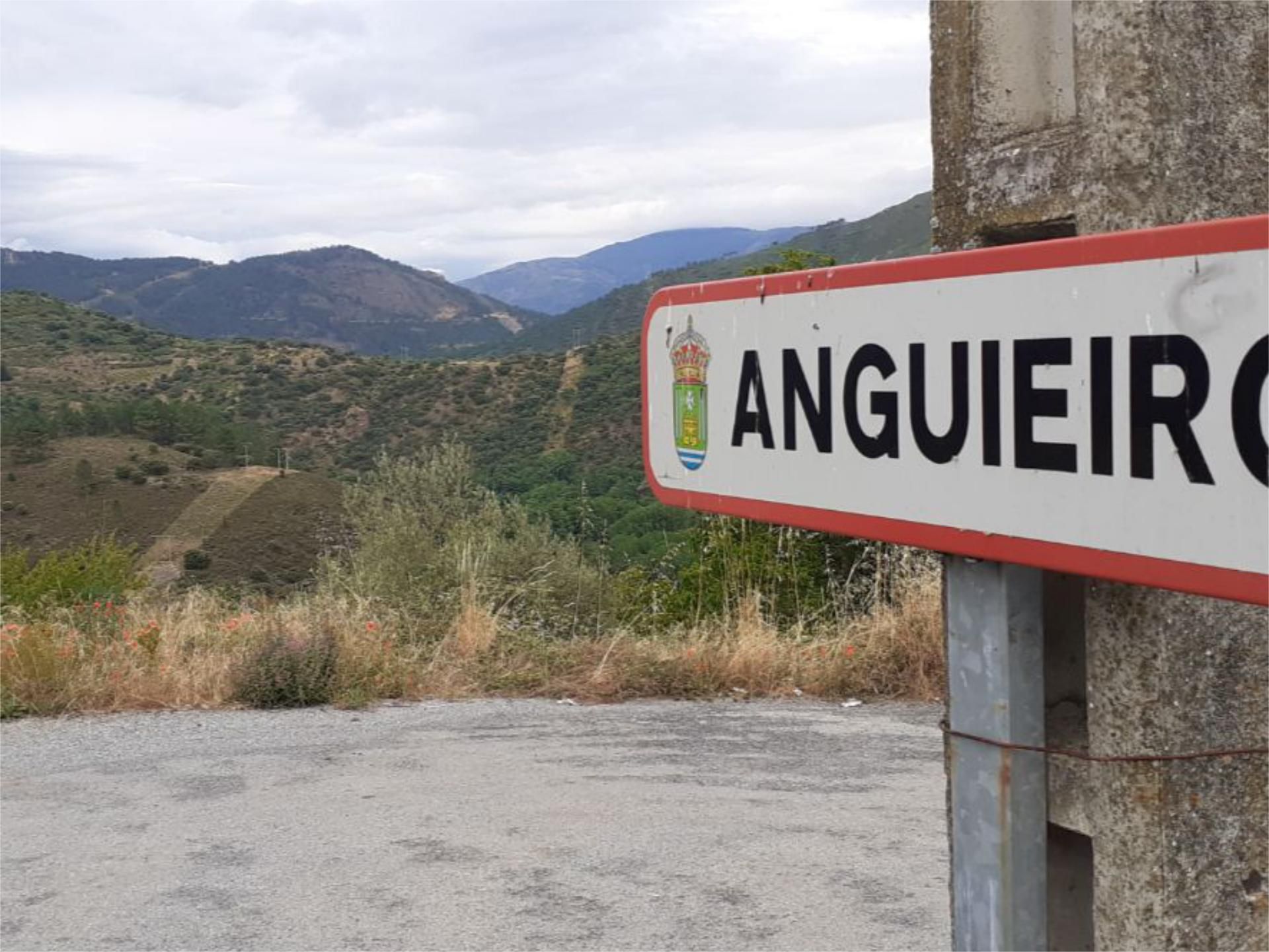 Single-family semi-detached for sale in Os Anguieiros, 6, Quiroga