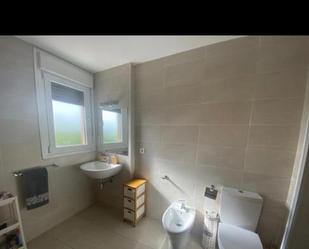 Bathroom of House or chalet for sale in Cabezón de Pisuerga  with Heating, Private garden and Parquet flooring