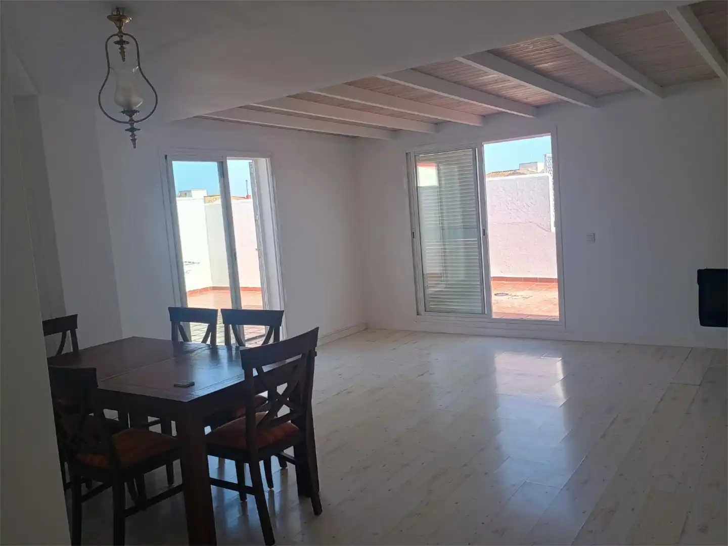 Attic for sale in Avenida Alcalde Jesús Mantaras, 7, Chapín - Campus Universitario - Navinco Dining room of Attic for sale in Jerez de la Frontera with Air Conditioner, Terrace and Swimming Pool