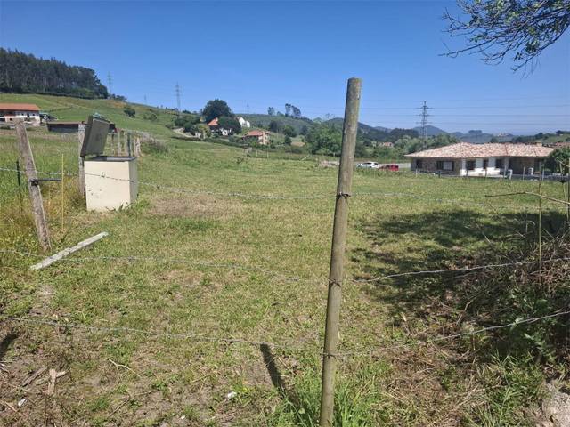 Terreno residencial en Venta en Barrio la Ermita, 14 en Bárcena de Cicero