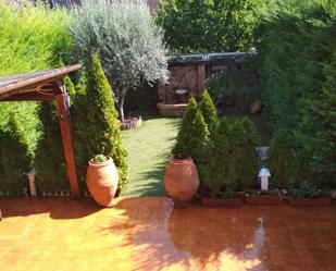 Jardí de Casa adosada en venda en Calatayud amb Aire condicionat, Calefacció i Jardí privat
