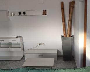 Flat to rent in Calle Doctor Aráez Pacheco, 8, Oliveros - Altamira