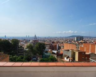 Vista exterior de Pis de lloguer en  Barcelona Capital amb Terrassa, Traster i Balcó