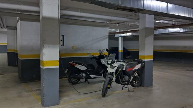 Garaje en Venta en Calle Jardines, 13a en Casco Antiguo Sur