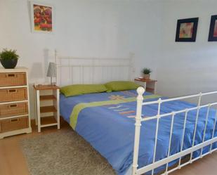 Bedroom of Flat to rent in Torrecaballeros  with Heating, Furnished and Oven