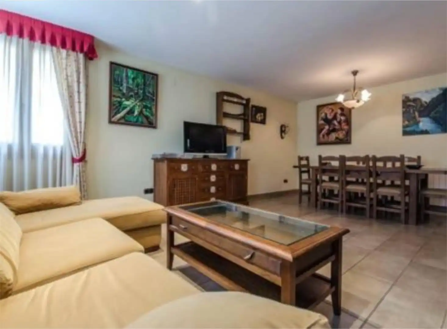 Houses for sale in Calle Endina Larrés, 5, Sabiñánigo Living room of Houses for sale in Sabiñánigo with Air Conditioner, Terrace and Balcony