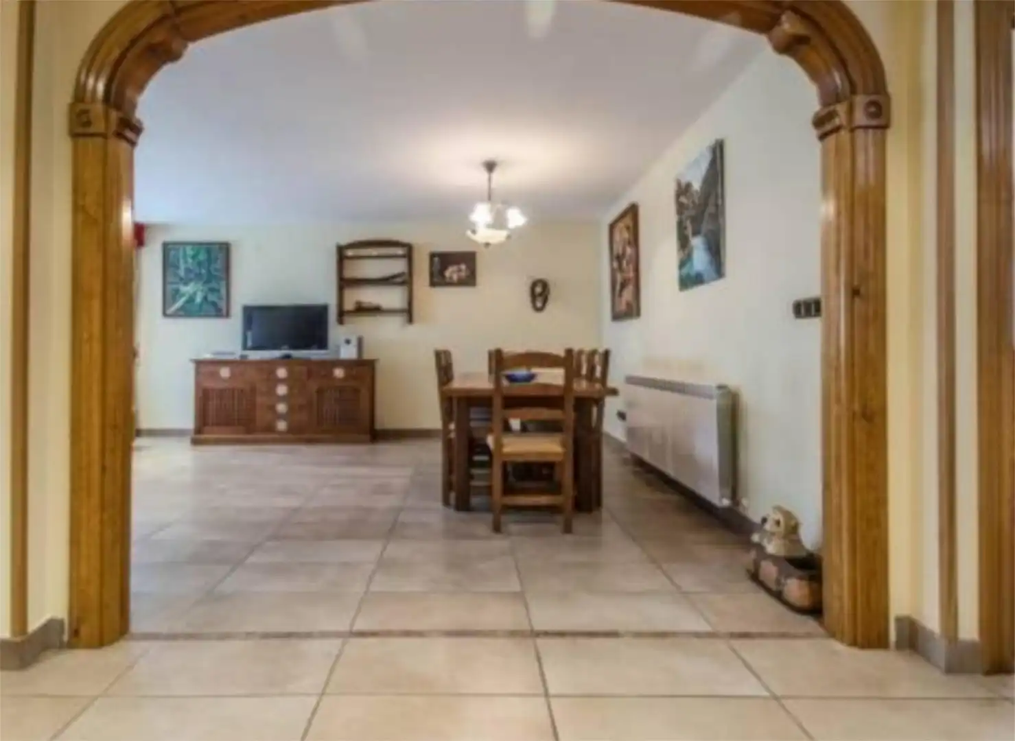 Houses for sale in Calle Endina Larrés, 5, Sabiñánigo Dining room of Houses for sale in Sabiñánigo with Air Conditioner, Terrace and Balcony