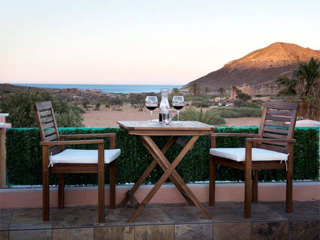 Piso en Alquiler en Camino del Playazo, s/n en Rodalquilar - La Isleta