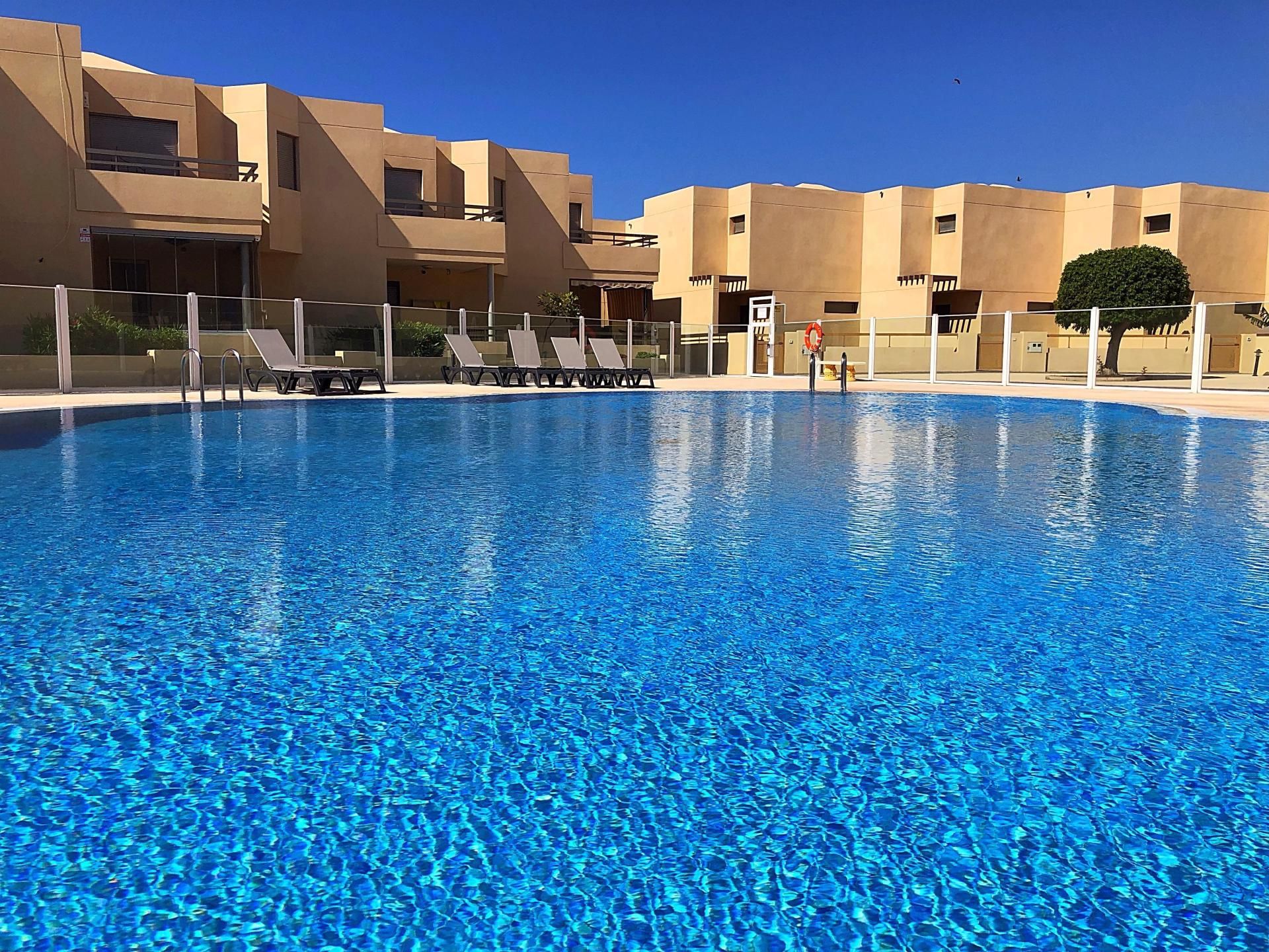 Piscina de Casa adosada en venda en Granadilla de Abona amb Aire condicionat, Terrassa i Piscina