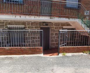 Exterior view of Flat for sale in Navarredondilla  with Balcony