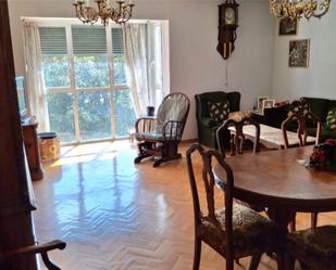 Sala d'estar de Pis en venda en  Madrid Capital amb Aire condicionat, Calefacció i Parquet