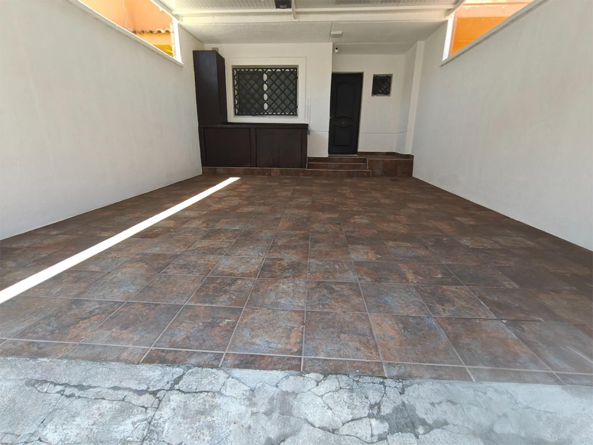 Single-family semi-detached to rent in Calle Batel, 36, San García