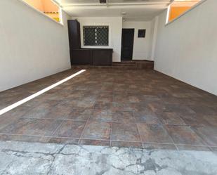 Single-family semi-detached to rent in Algeciras  with Air Conditioner and Swimming Pool