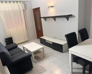 Sala d'estar de Pis de lloguer en Azuqueca de Henares amb Moblat i Es permeten mascotes