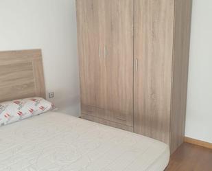 Bedroom of Flat to rent in  Huelva Capital  with Air Conditioner, Parquet flooring and Terrace