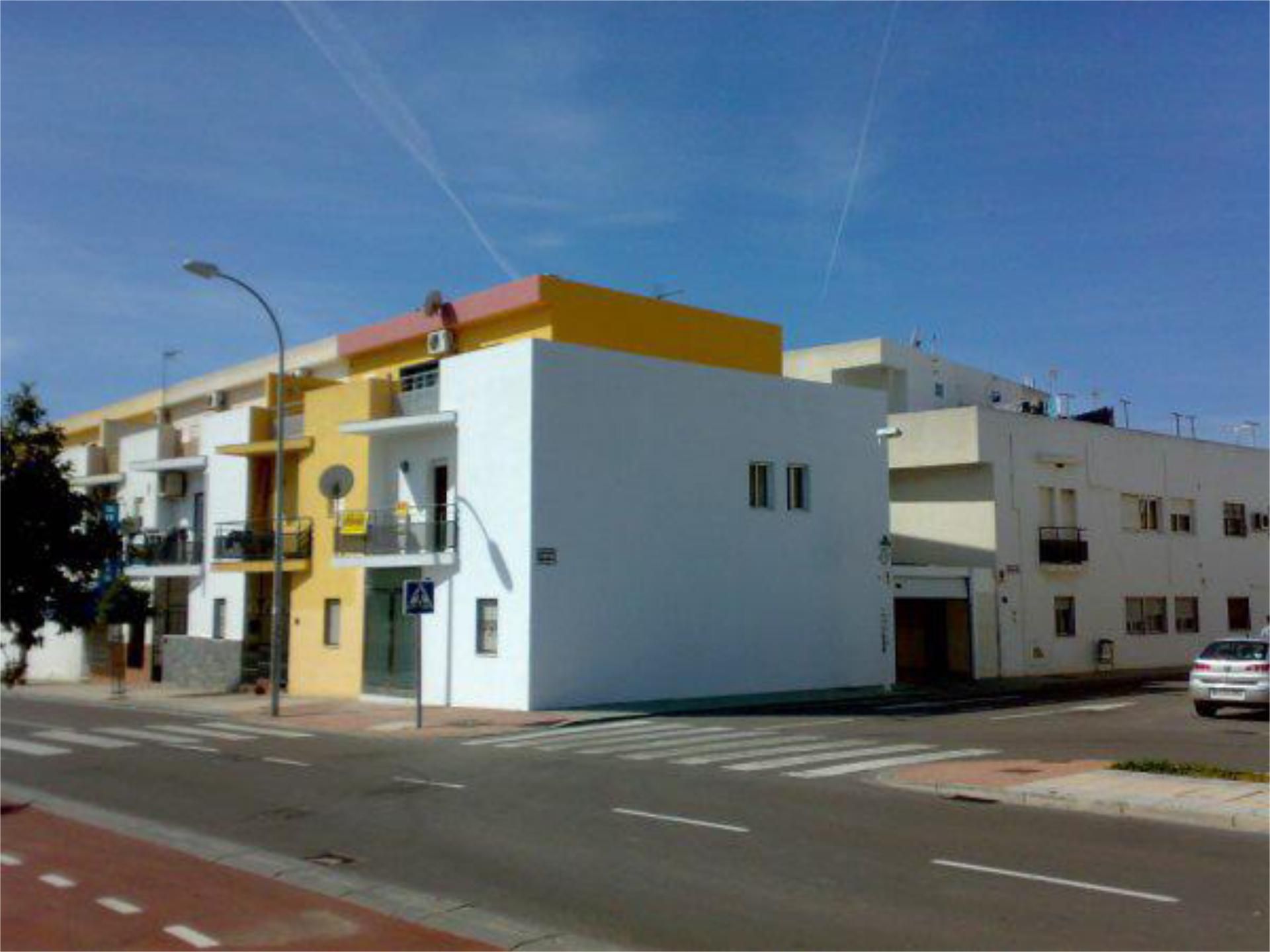 Vista exterior de Dúplex en venda en  Almería Capital