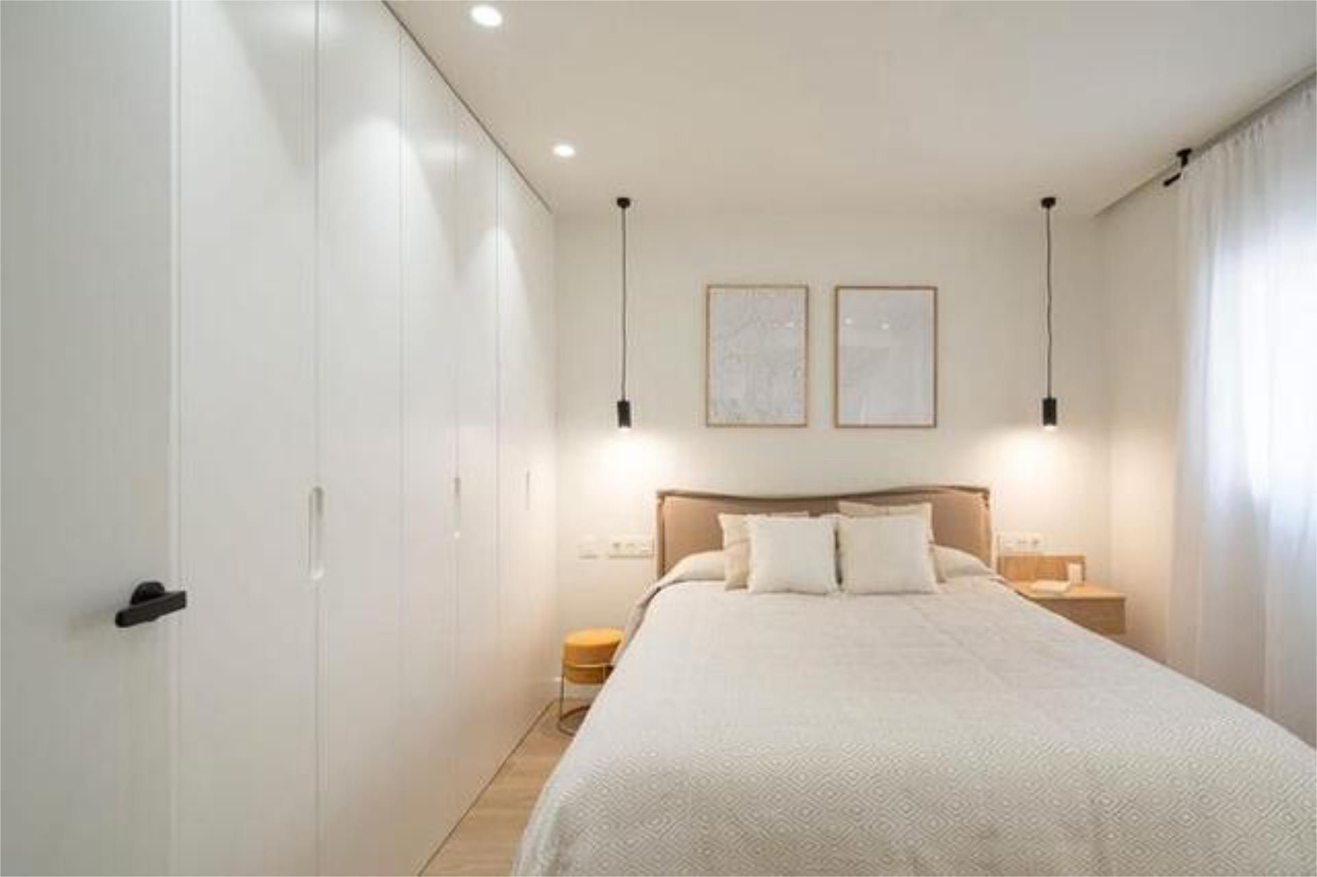 Bedroom of Flat to rent in  Granada Capital  with Heating, Terrace and Furnished