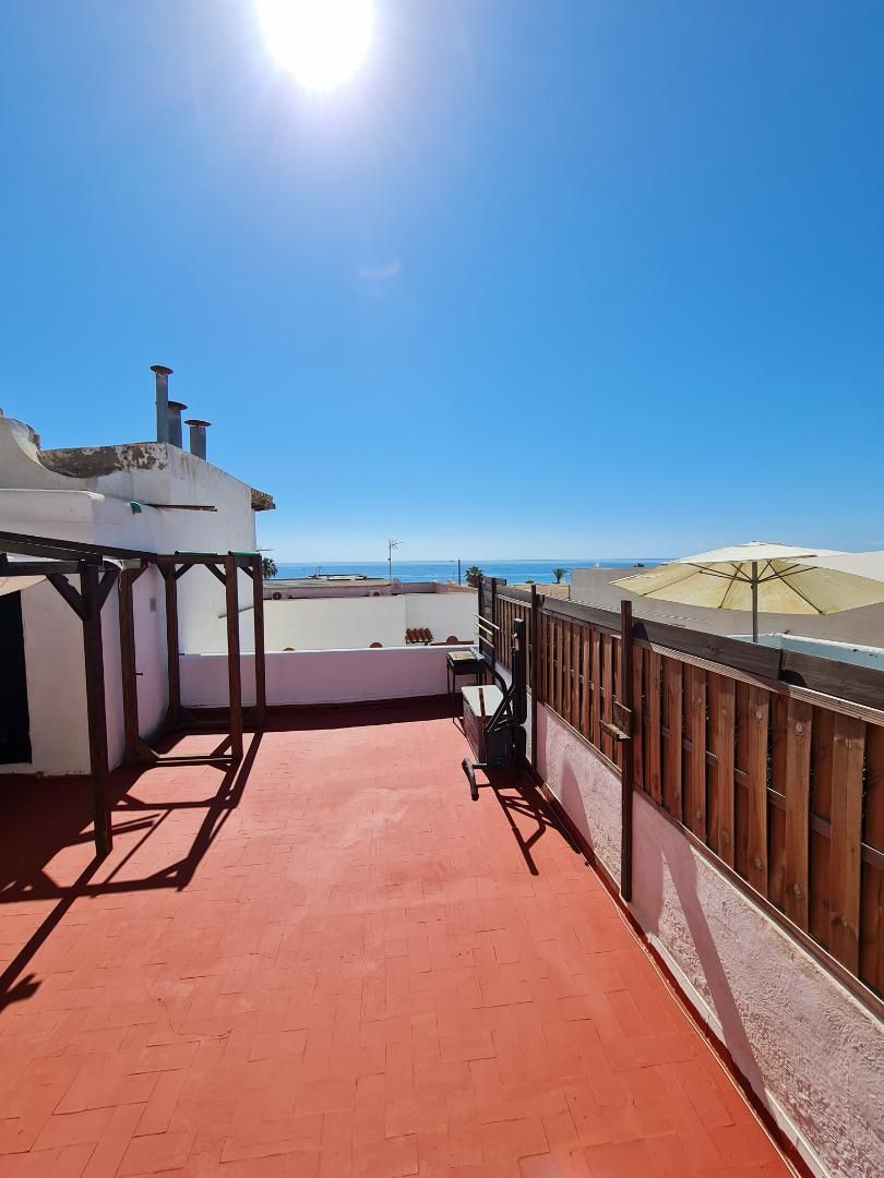 Flat to rent in Calle Higuera de los Pastores, 32, El Palmeral