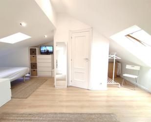 Bedroom of Attic to rent in Redondela  with Furnished, Washing machine and Microwave