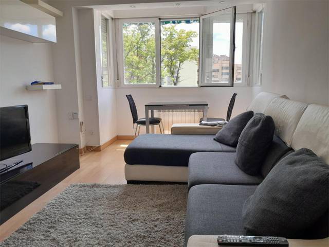 Piso en Alquiler en Calle del Patio de Santiago, 7 en Numancia