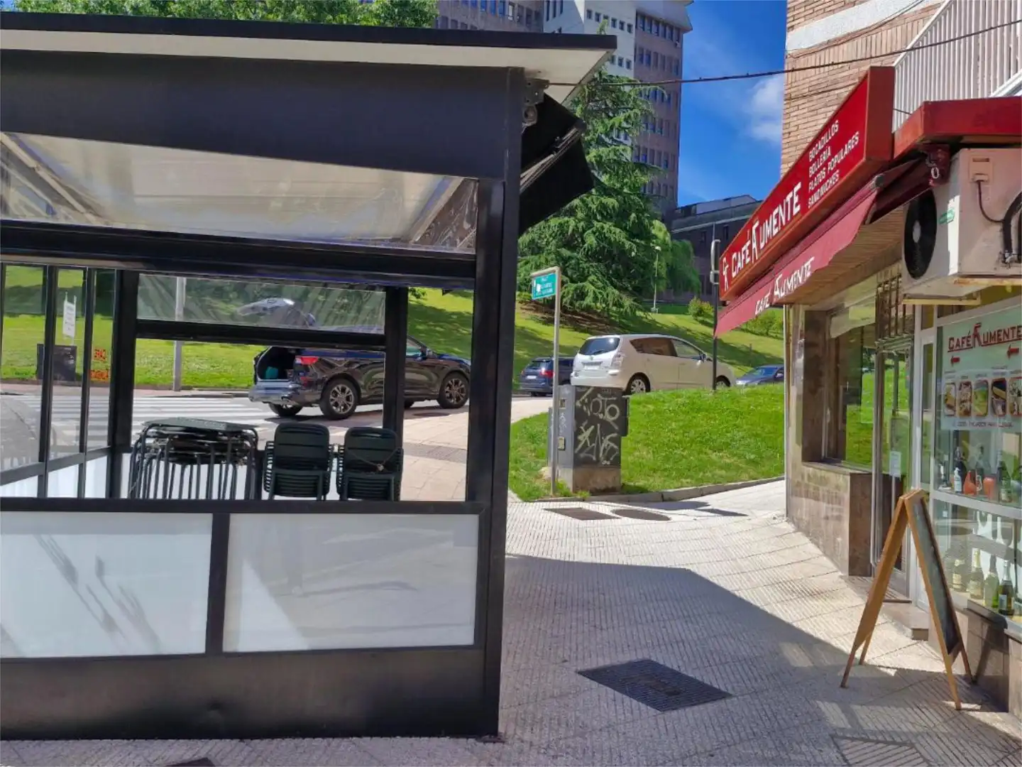 Commercial properties for sale in Oviedo   with Air Conditioner, Heating and Furnished