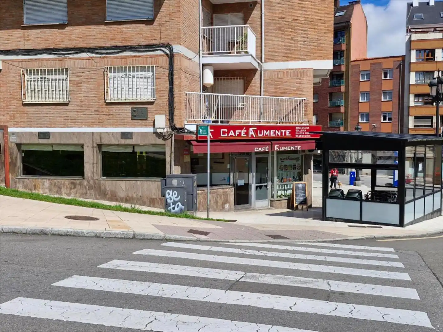 Exterior view of Commercial properties for sale in Oviedo   with Air Conditioner, Heating and Furnished