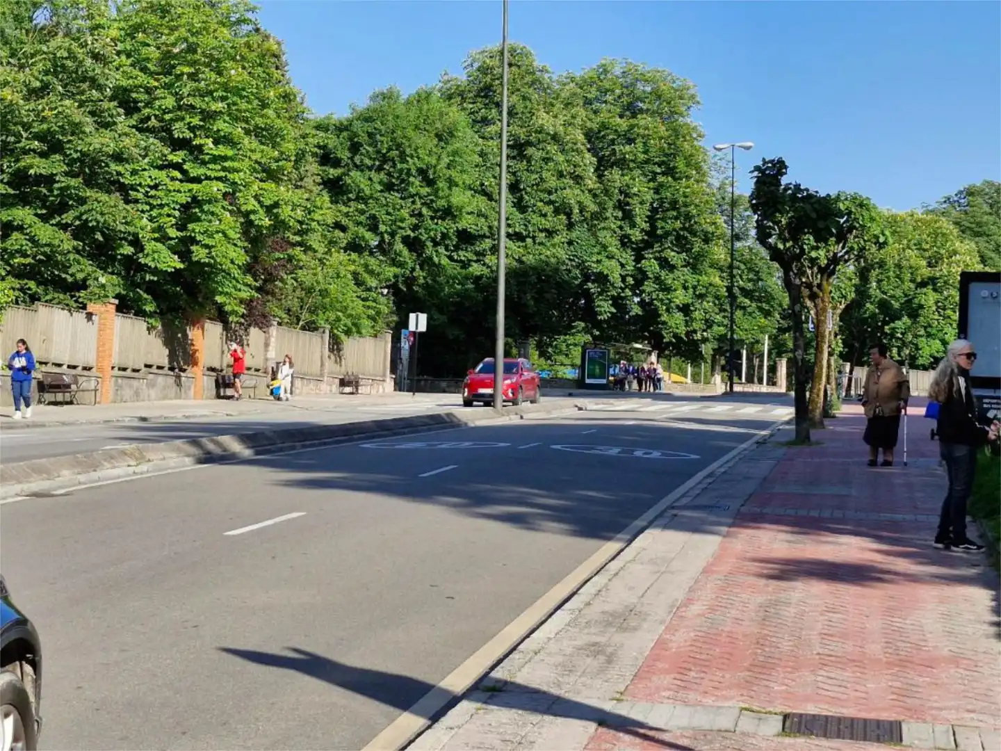Exterior view of Commercial properties for sale in Oviedo   with Air Conditioner, Heating and Furnished