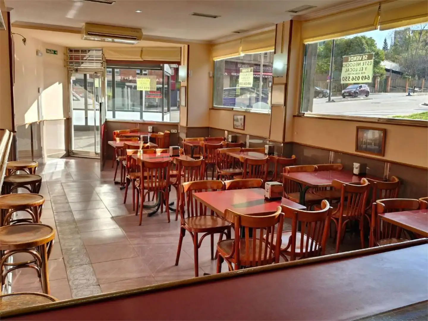 Commercial properties for sale in Oviedo   with Air Conditioner, Heating and Furnished