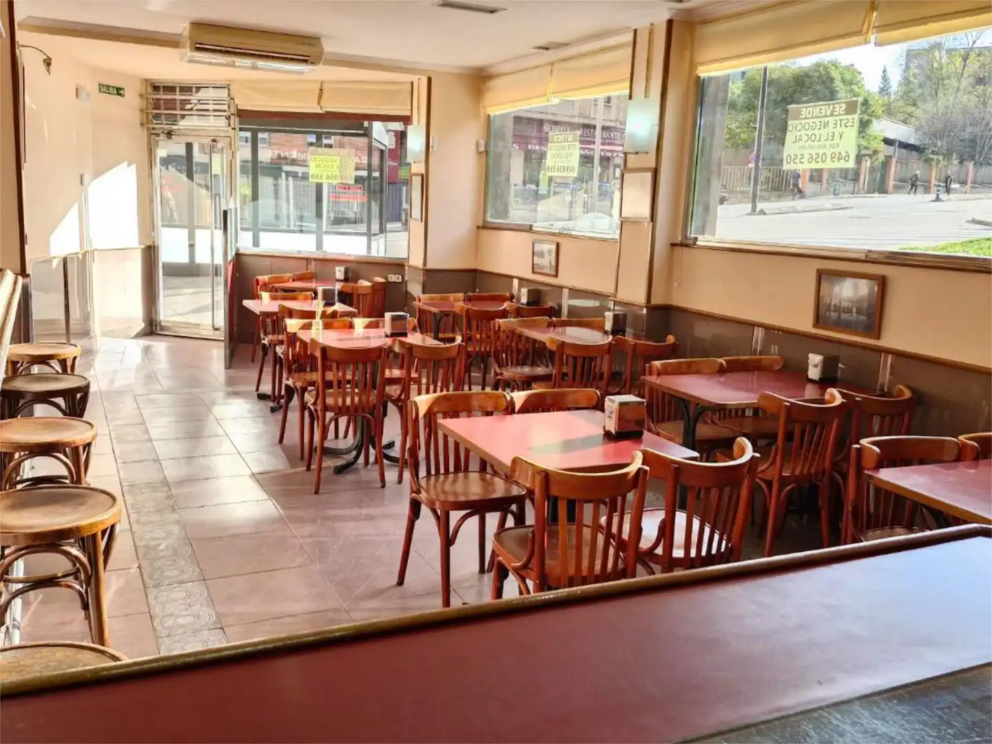 Commercial properties for sale in Oviedo   with Air Conditioner, Heating and Furnished