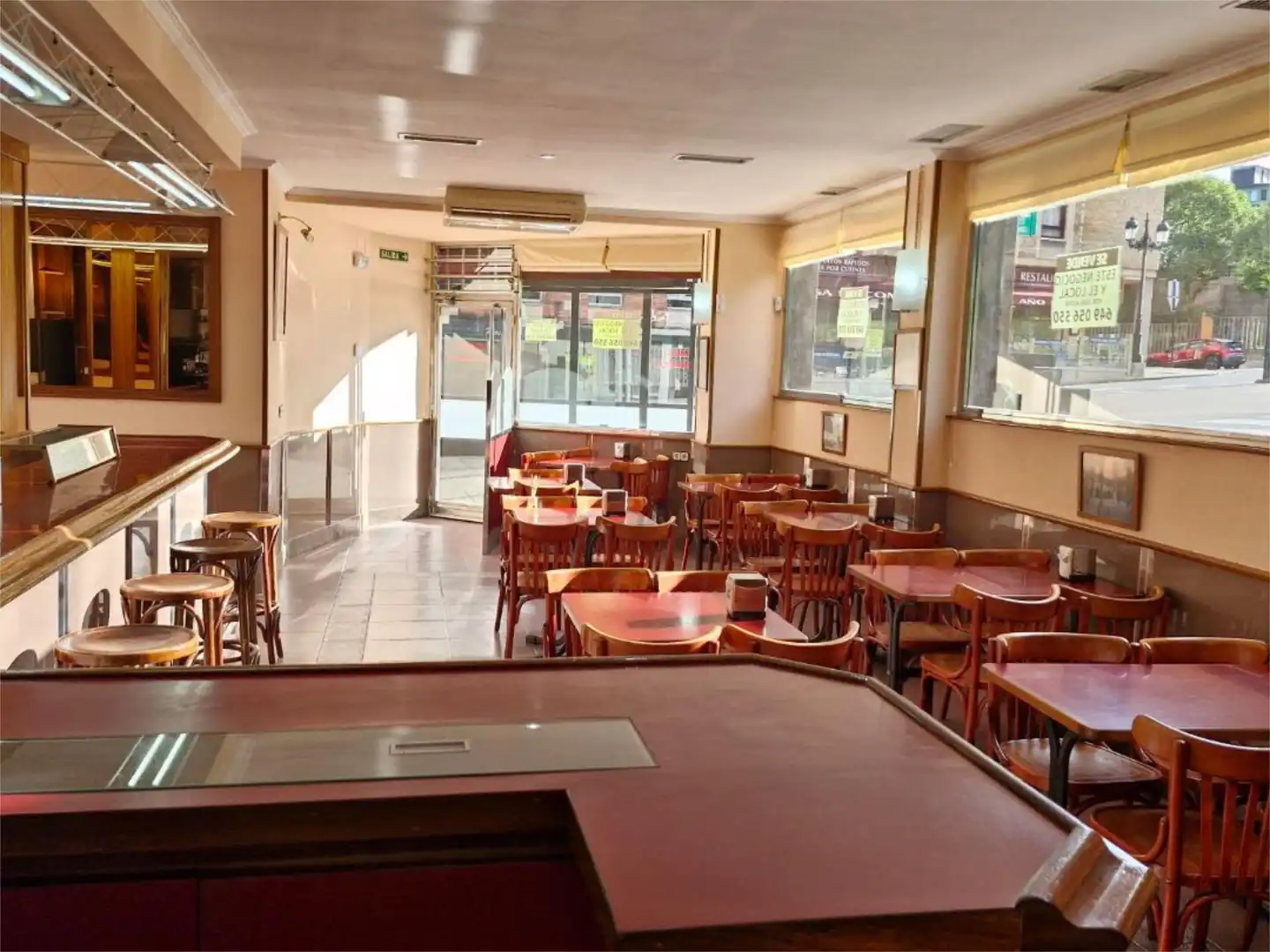 Commercial properties for sale in Oviedo   with Air Conditioner, Heating and Furnished