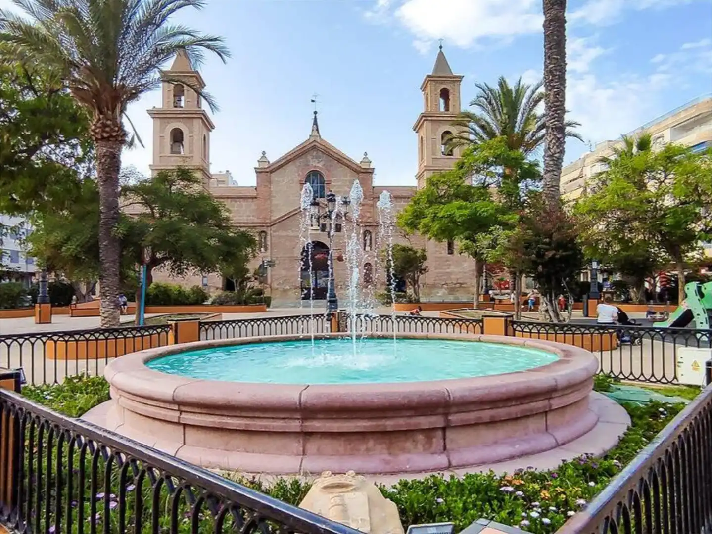 Flat for sale in Calle San Pascual, 163, Centro - Muelle Pesquero Exterior view of Flat for sale in Torrevieja with Air Conditioner, Heating and Terrace