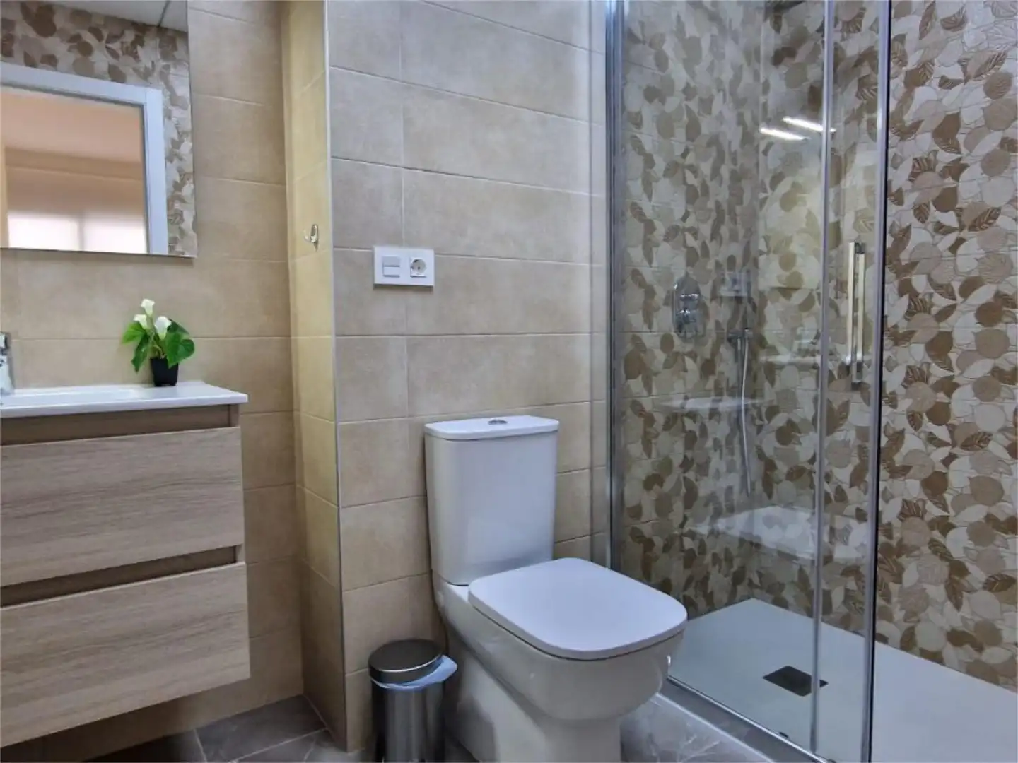 Flat for sale in Calle San Pascual, 163, Centro - Muelle Pesquero Bathroom of Flat for sale in Torrevieja with Air Conditioner, Heating and Terrace