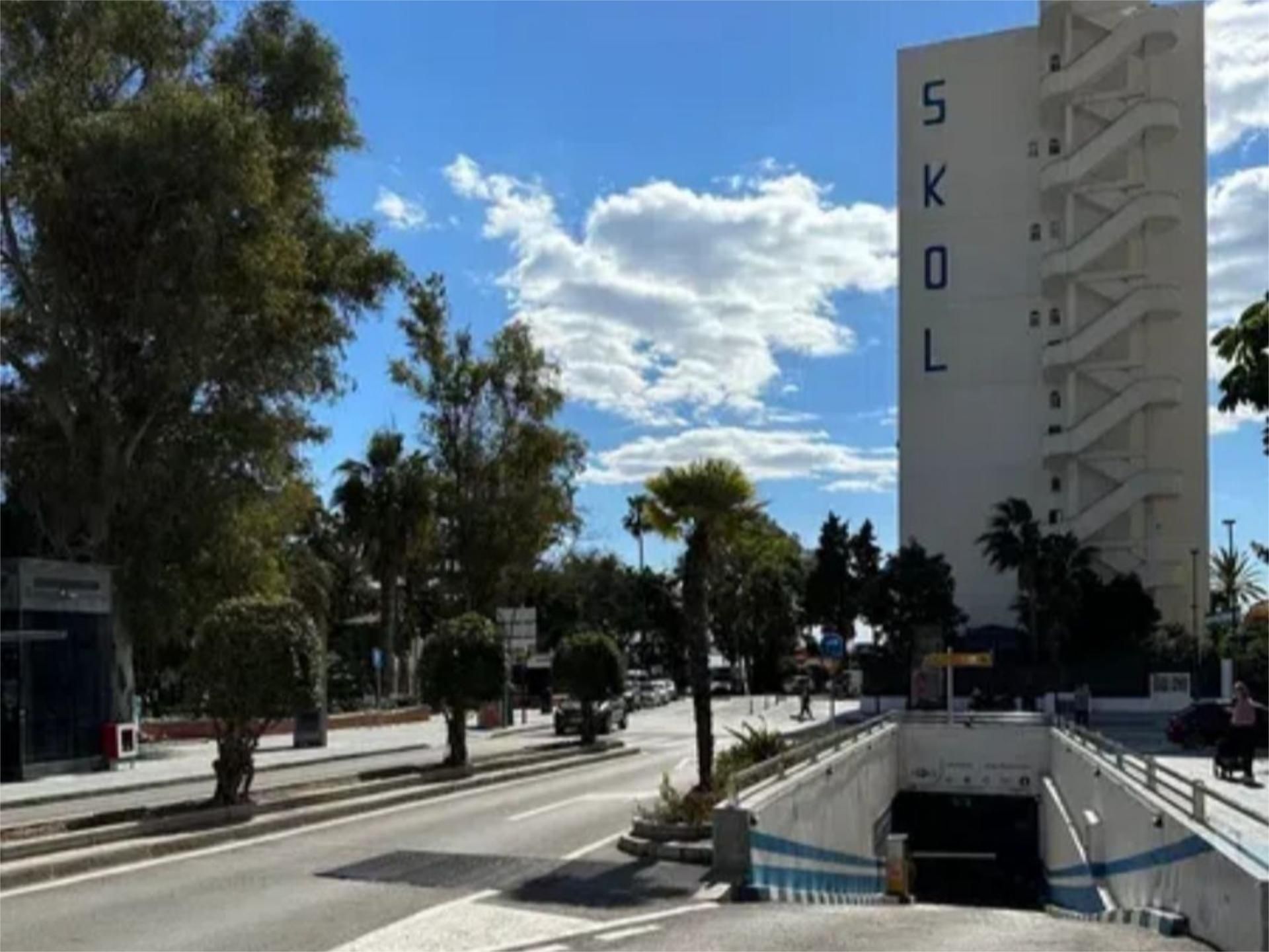 Vista exterior de Garatge en venda en Marbella