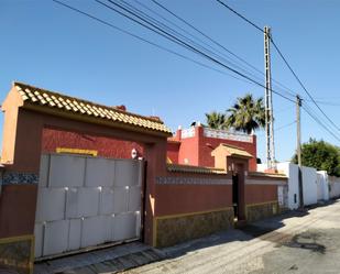 Vista exterior de Casa o xalet en venda en Orihuela amb Terrassa i Piscina