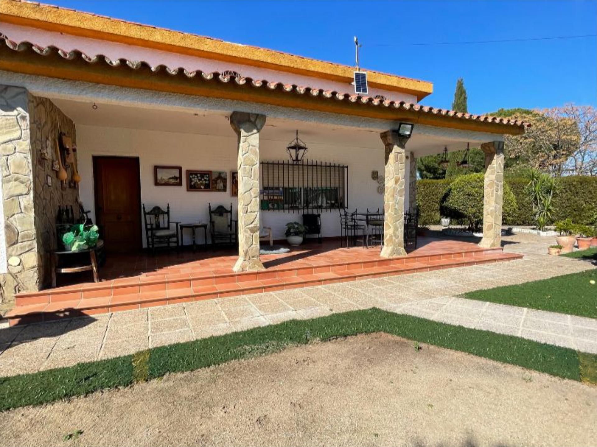 Exterior view of House or chalet for sale in Morón de la Frontera  with Air Conditioner, Terrace and Swimming Pool