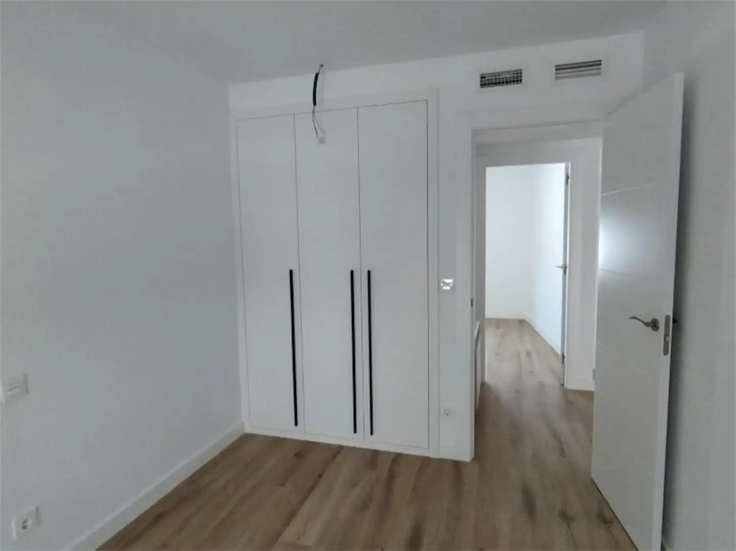 Casa adosada en venta en Calle Ramón y Cajal, 4, Villanueva de Gállego Habitación de Casa adosada en venta en Villanueva de Gállego con Aire acondicionado, Terraza y Balcón