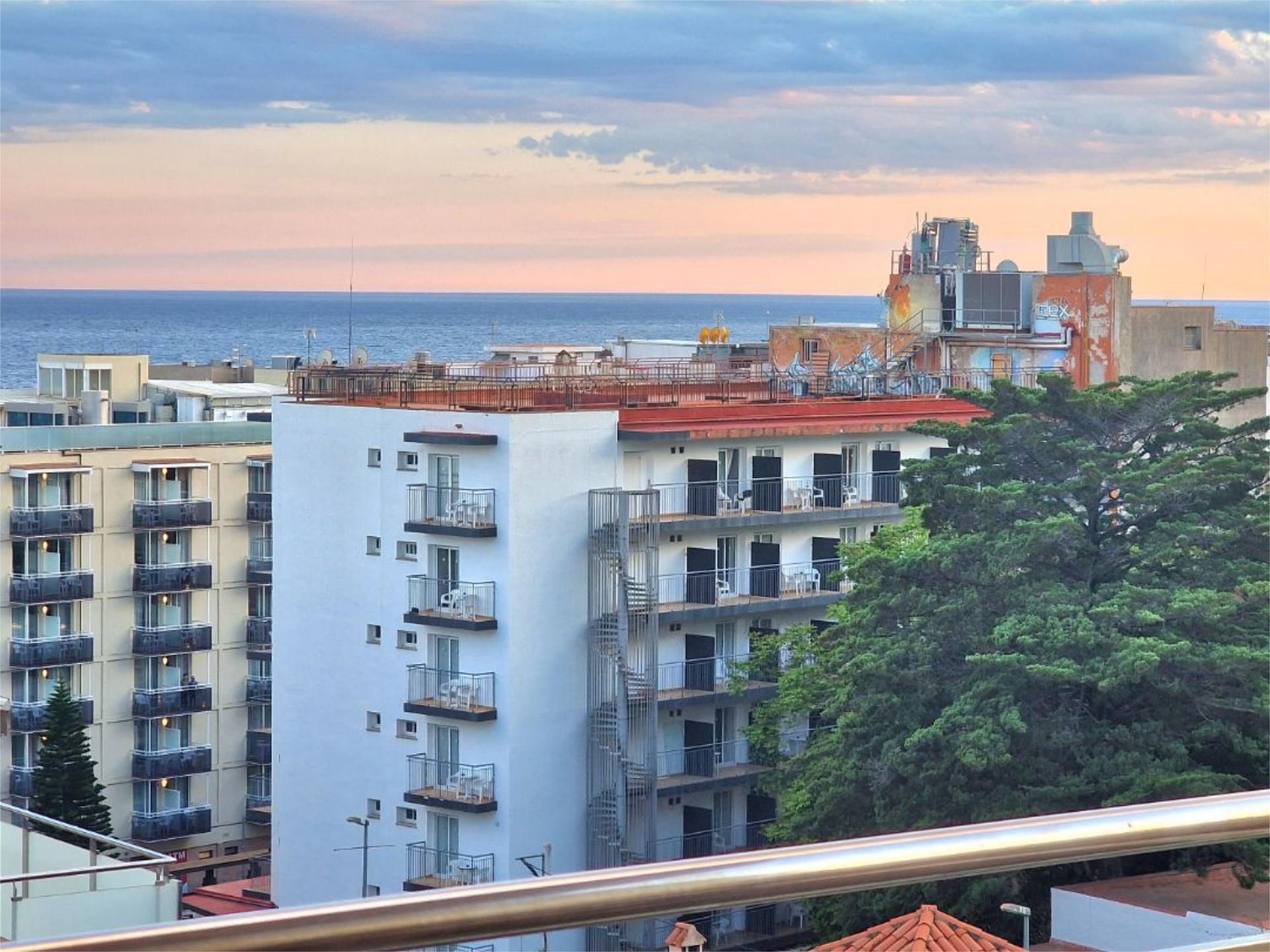 Exterior view of Flat for sale in Lloret de Mar  with Air Conditioner, Terrace and Balcony