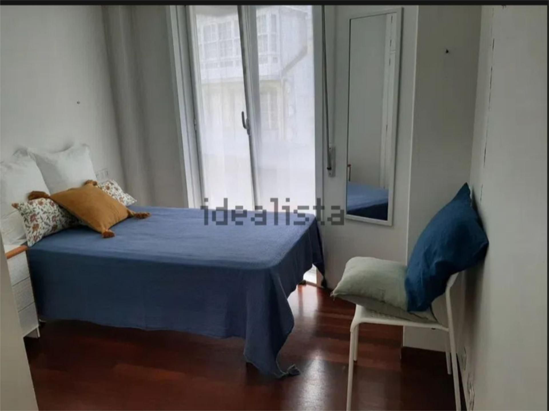 Dormitori de Pis per a compartir en A Coruña Capital  amb Calefacció, Parquet i Moblat