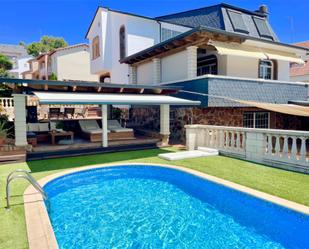 Swimming pool of Flat for sale in Vallirana  with Air Conditioner, Heating and Private garden