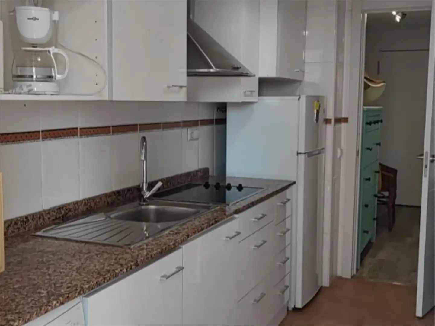 Cocina de Piso de alquiler en Benidorm con Aire acondicionado, Calefacción y Jardín privado