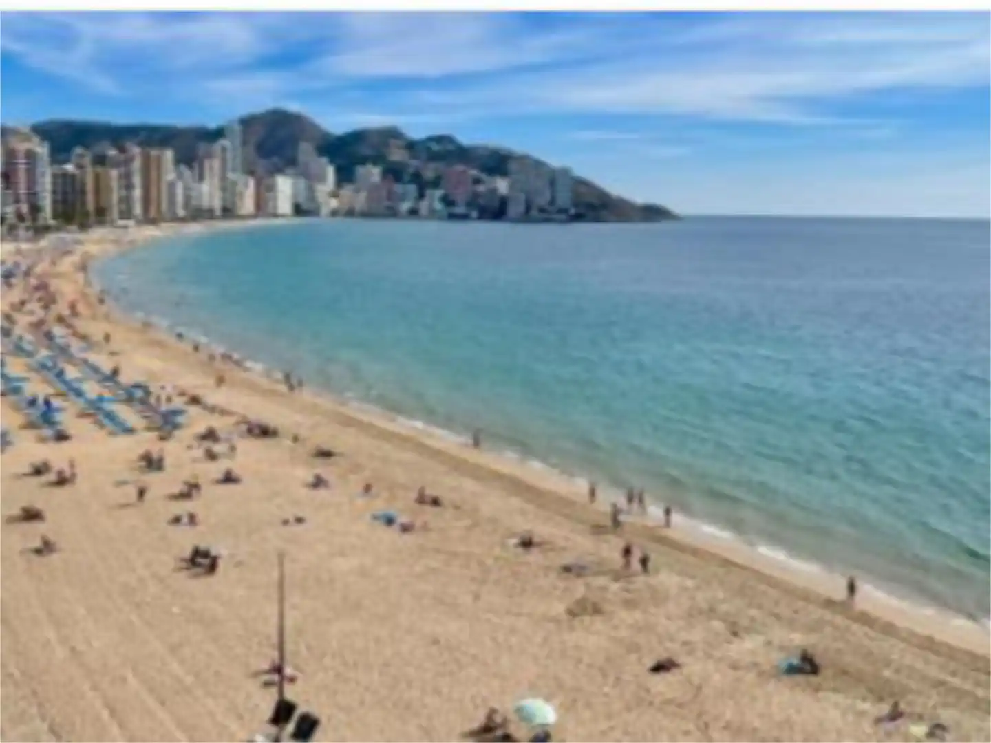 Vista exterior de Piso de alquiler en Benidorm con Aire acondicionado, Calefacción y Jardín privado