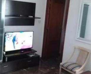Sala d'estar de Pis de lloguer en Úbeda amb Calefacció i Moblat