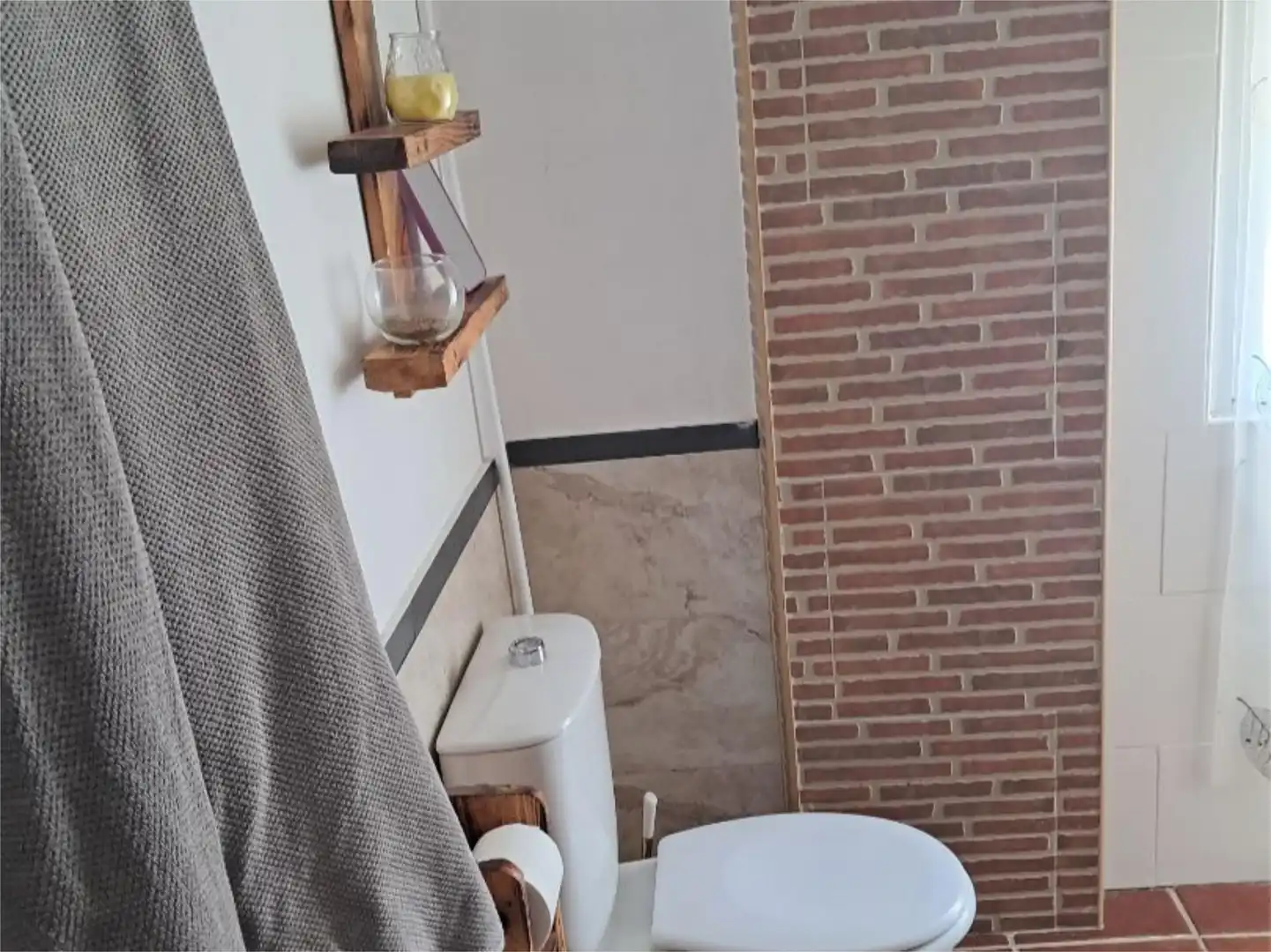 Pis en venda a Calle Pozo Rancon, 6, Navalmoral de la Mata Bany de Pis en venda en Navalmoral de la Mata amb Aire condicionat, Calefacció i Jardí privat