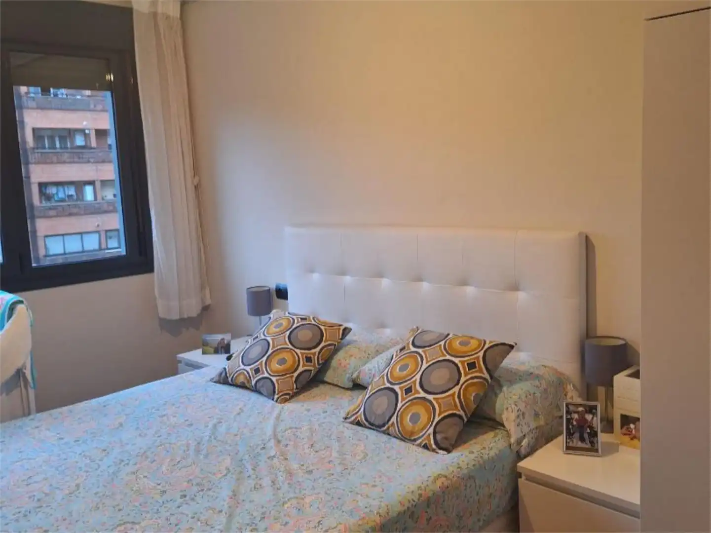 Schlafzimmer von Wohnung zur Miete in Oviedo  mit Heizung, Privatgarten und Parkett