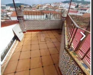 Terrassa de Casa o xalet en venda en Fuentes de León